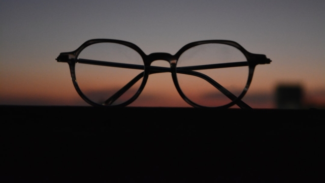 Benefits of Lightweight Glasses