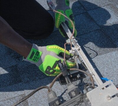 Choosing the Right Electrical Contractor in Chicago When comes