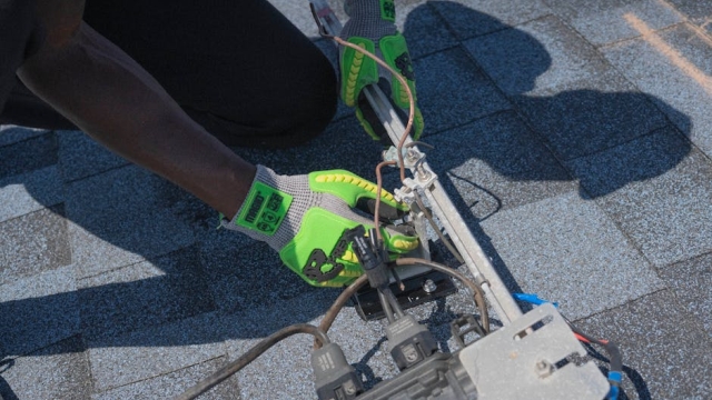 Choosing the Right Electrical Contractor in Chicago When comes