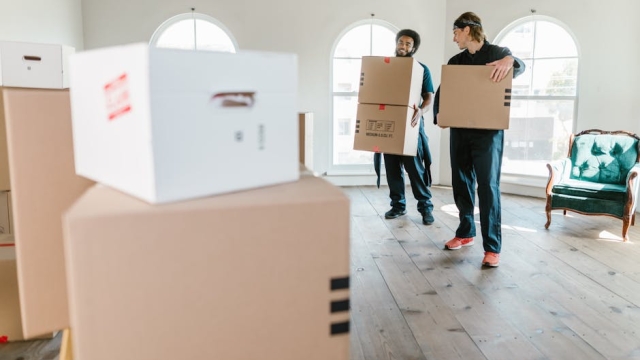 Understanding the Benefits of Hiring Local Moving Experts in Toronto