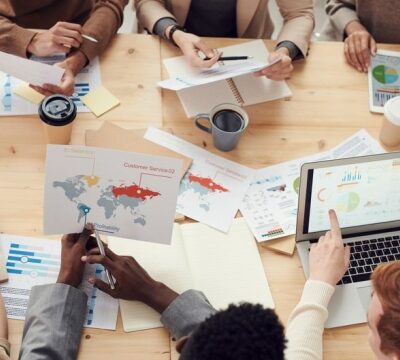 Should Retailers Buy a Platform or Build Their Own Customer System